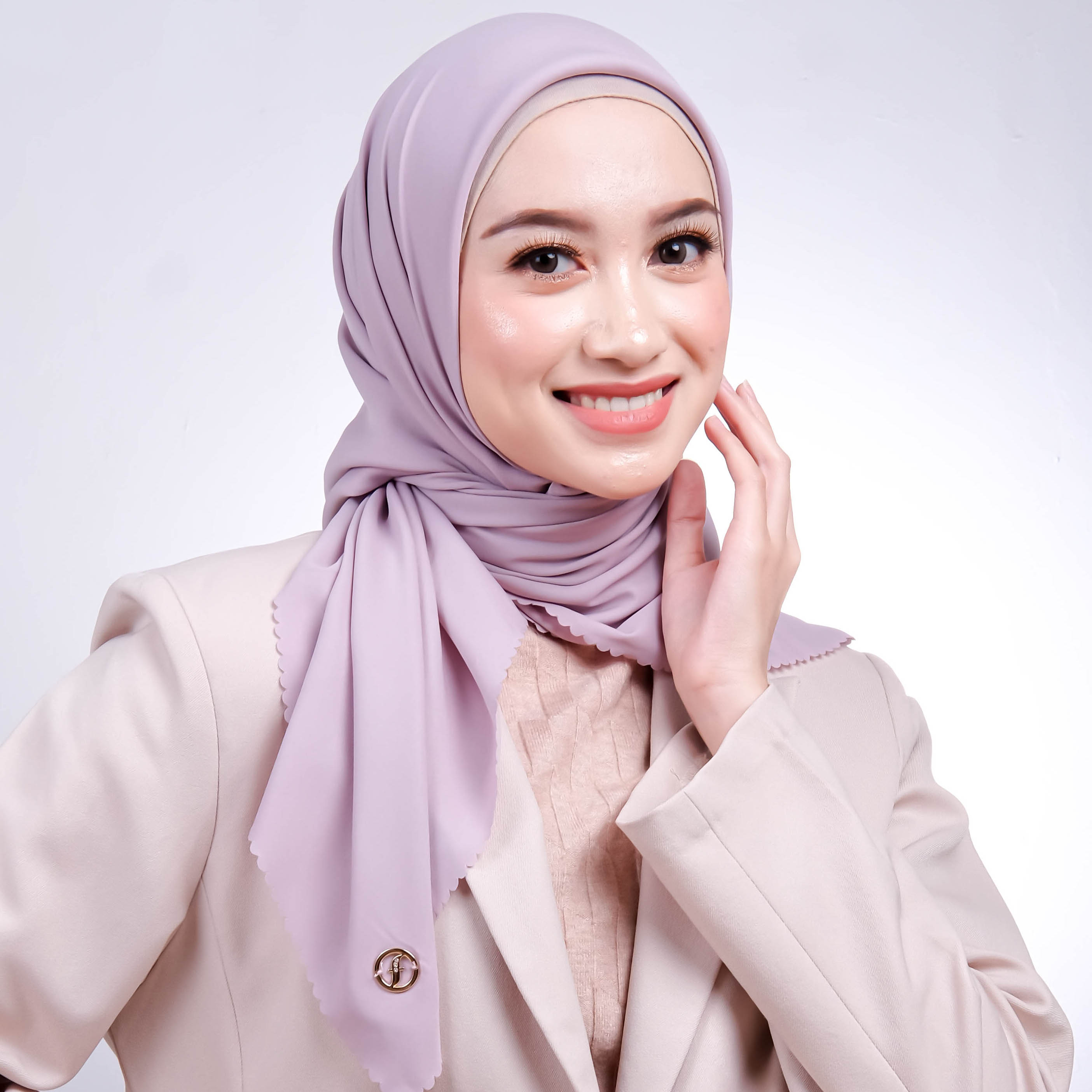 Kerudung Segiempat Polos - Yasmeena
